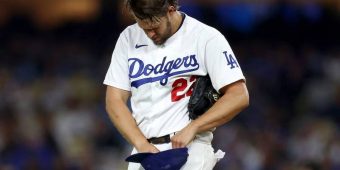 Kershaw solo lanzó 4 entradas y perdió 2 puntos, derrotó a los Mellizos con 4 robos en un solo juego y cortó la racha de 6 victorias consecutivas de los Dodgers.